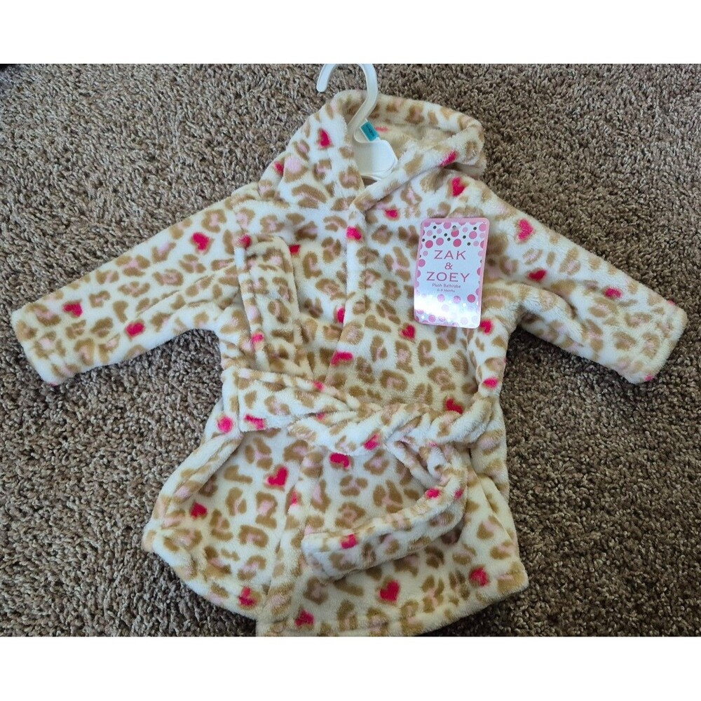 Zak and Zoey robe size 0-9 months new with tags